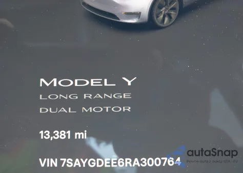 2024 Tesla Model Y Long Range Dual Motor All-Wheel Drive из США, поврежденный, VIN 7SAYGDEE6RA300764